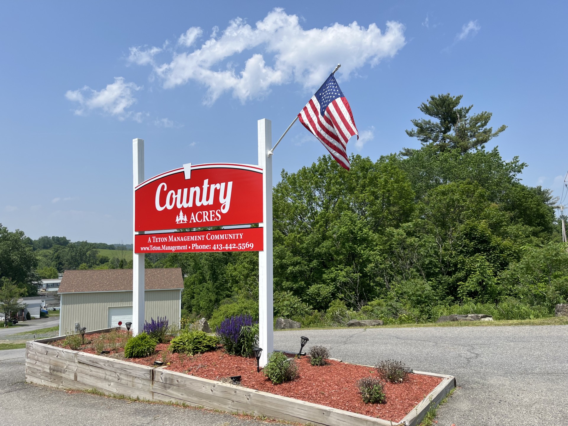 Country Acres entrance sign